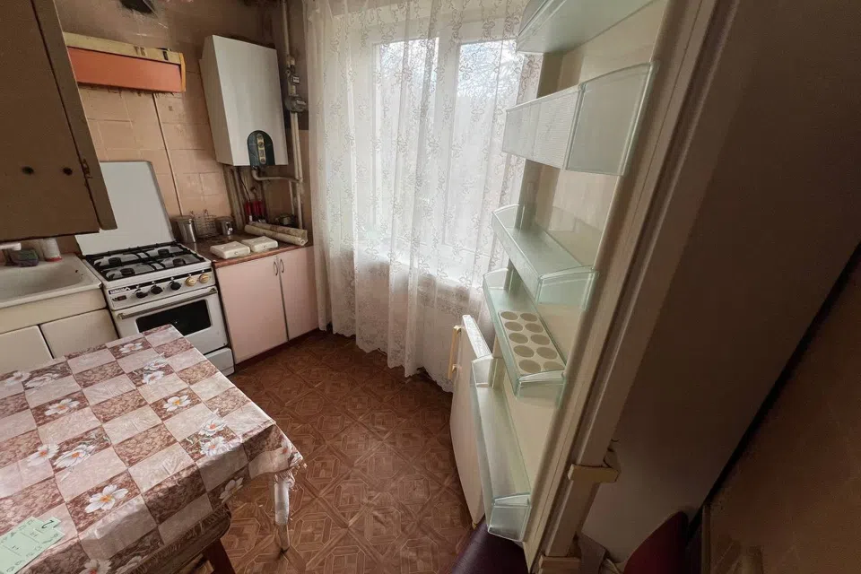 Продаётся 4-комнатная квартира, 68 м²