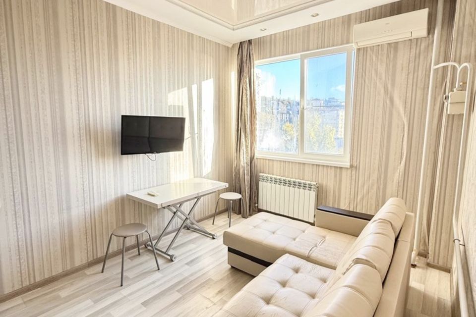 Сдаётся 1-комнатная квартира, 37 м²