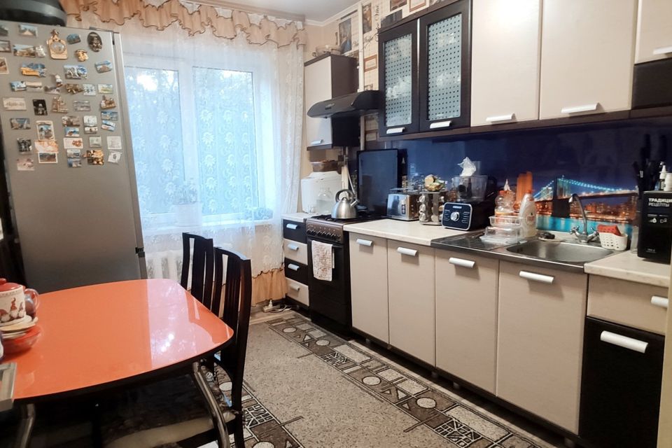 Продаётся 3-комнатная квартира, 61.6 м²