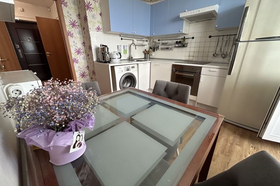 Продаётся 2-комнатная квартира, 56.5 м²