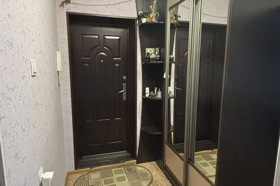 Продаётся 3-комнатная квартира, 70.3 м²