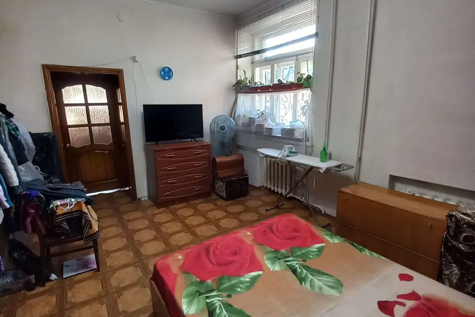 Продаётся 2-комнатная квартира, 90.7 м²