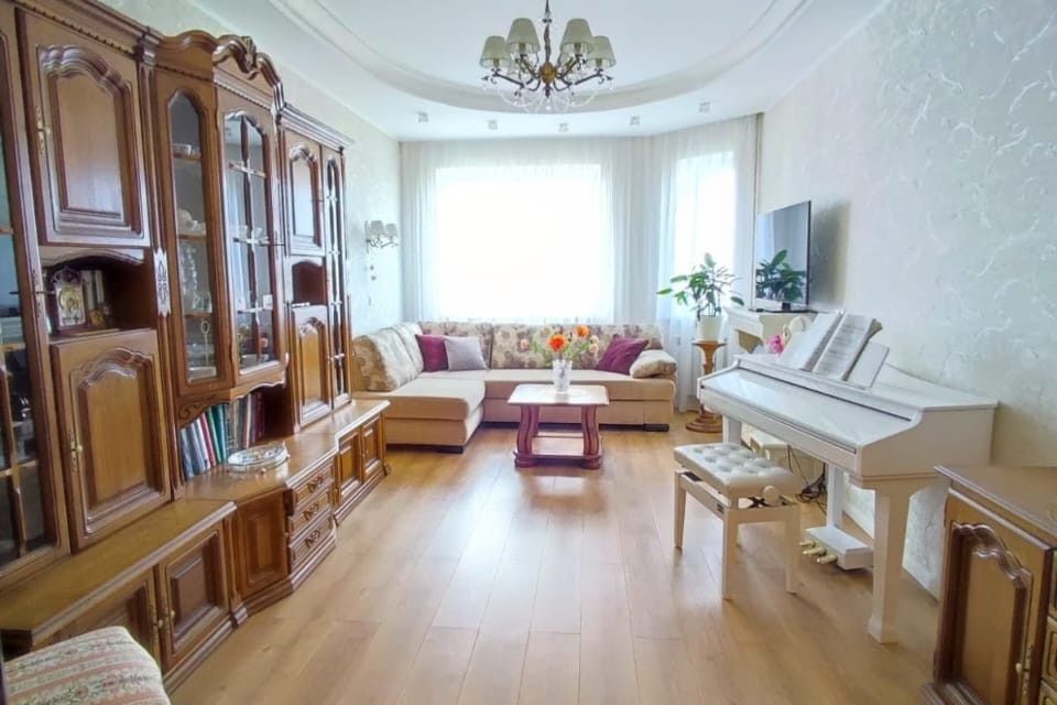 Продаётся 3-комнатная квартира, 92.8 м²