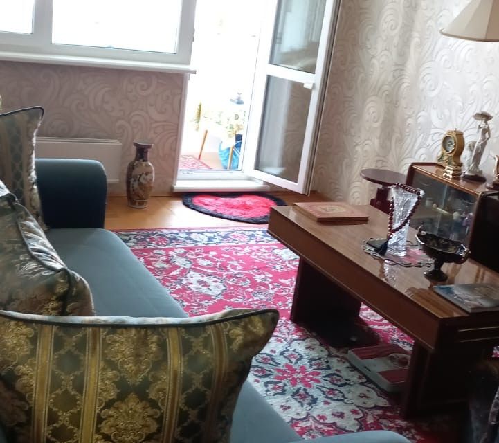 Продаётся 2-комнатная квартира, 60.5 м²