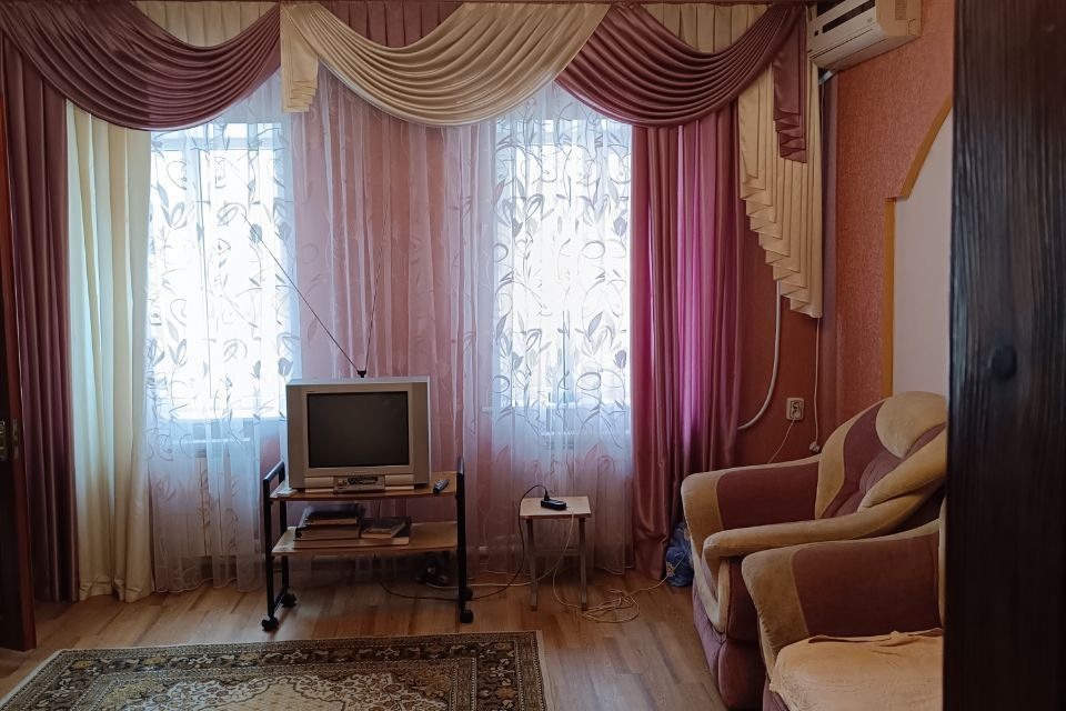 Продаётся 1-этажный дом, 100 м²