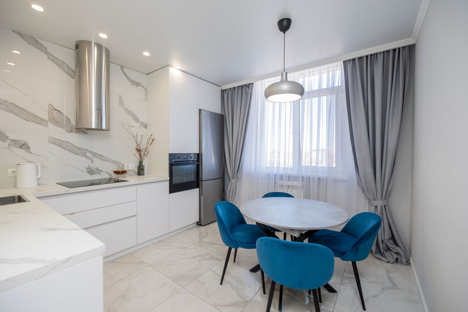 Продаётся 2-комнатная квартира, 65 м²