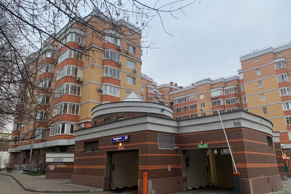 Продаётся машиноместо, 17 м²