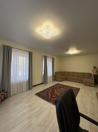 Продаётся 2-комнатная квартира, 92.1 м²