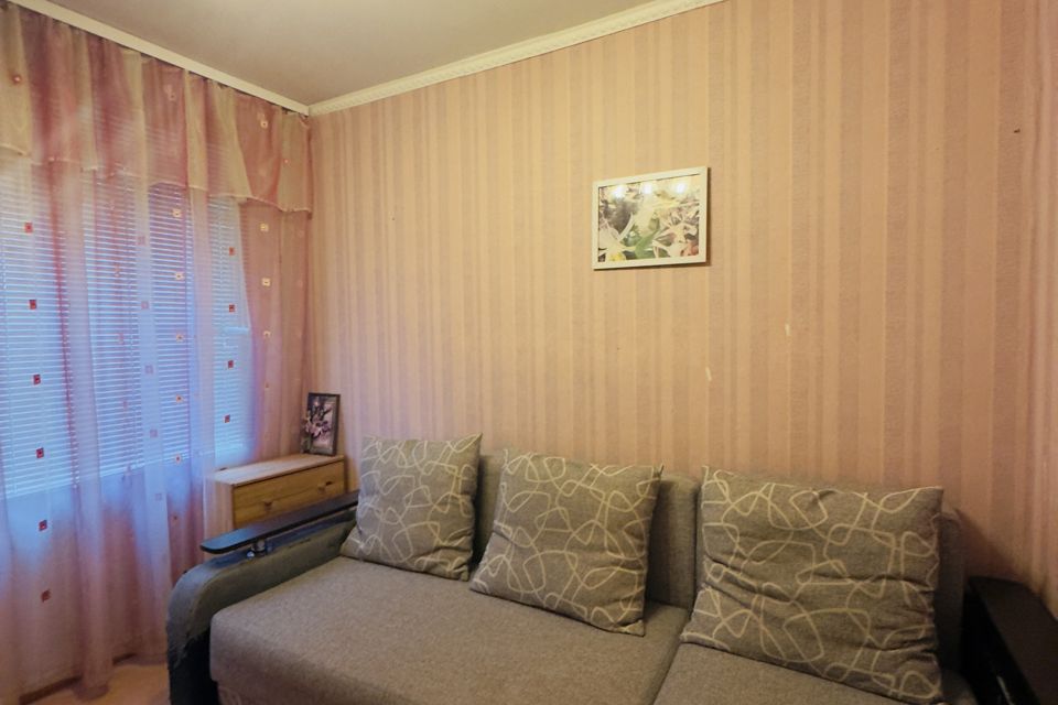 Продаётся 3-комнатная квартира, 58.3 м²