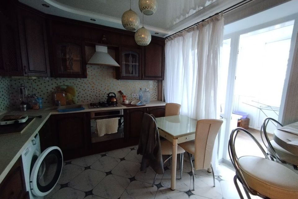 Продаётся 3-комнатная квартира, 87 м²