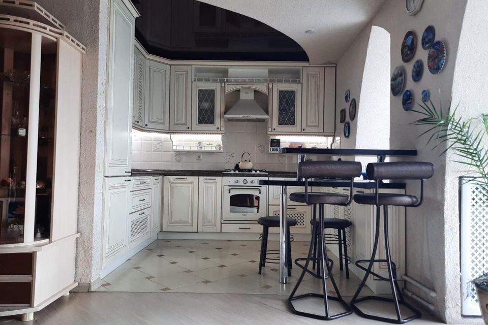 Продаётся 3-комнатная квартира, 65.9 м²