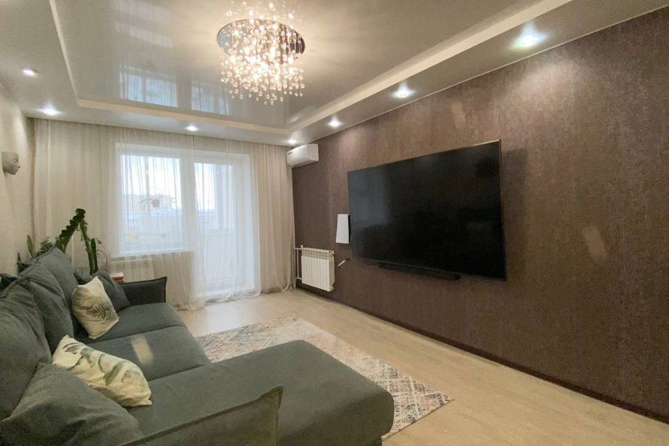 Продаётся 4-комнатная квартира, 82.7 м²