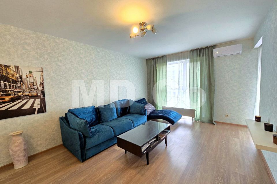 Продаётся 1-комнатная квартира, 42.8 м²