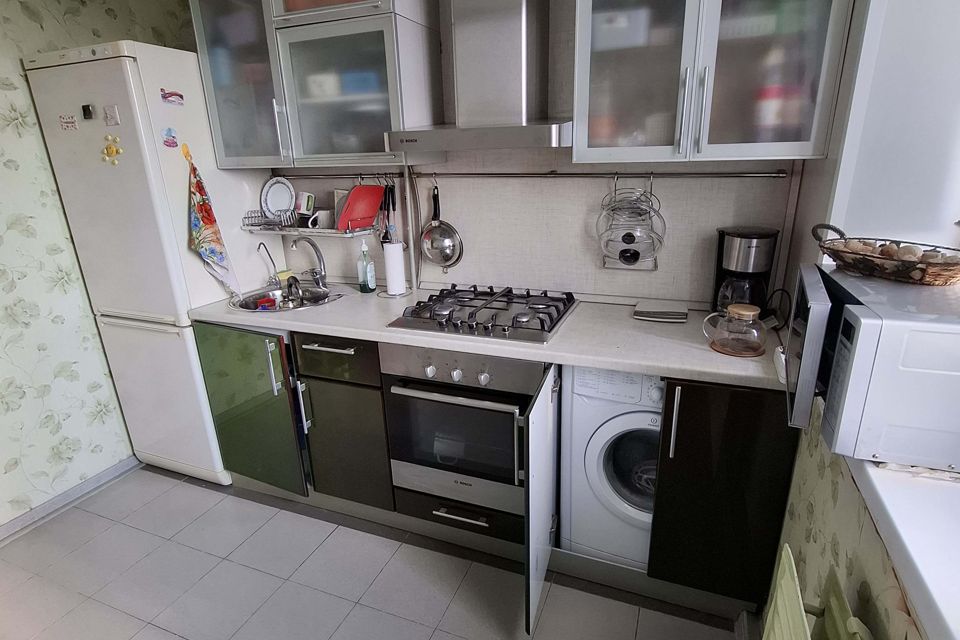 Продаётся 3-комнатная квартира, 65.8 м²