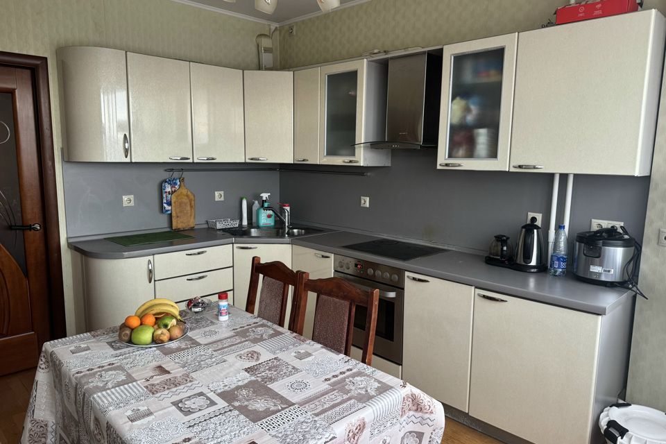 Продаётся 3-комнатная квартира, 74.3 м²