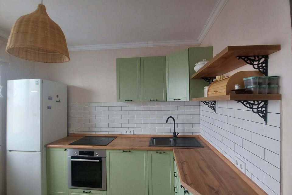 Продаётся 4-комнатная квартира, 82.2 м²