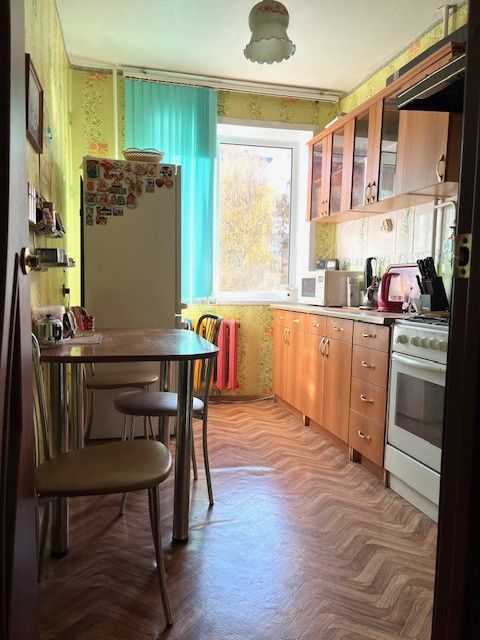 Продаётся 3-комнатная квартира, 57.4 м²