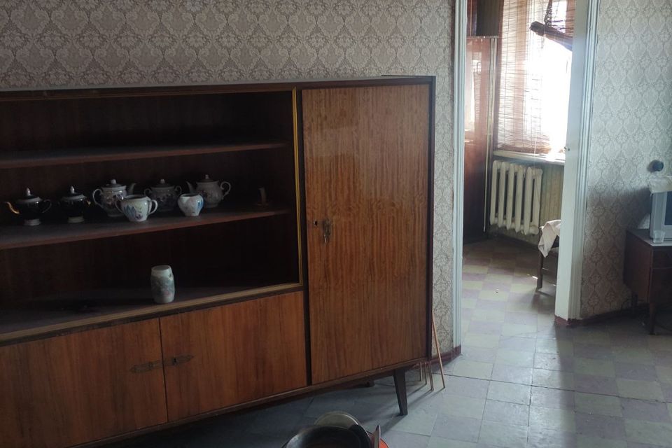 Продаётся 3-комнатная квартира, 56.8 м²