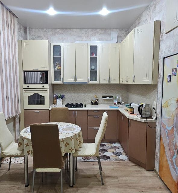 Продаётся 3-комнатная квартира, 77.8 м²