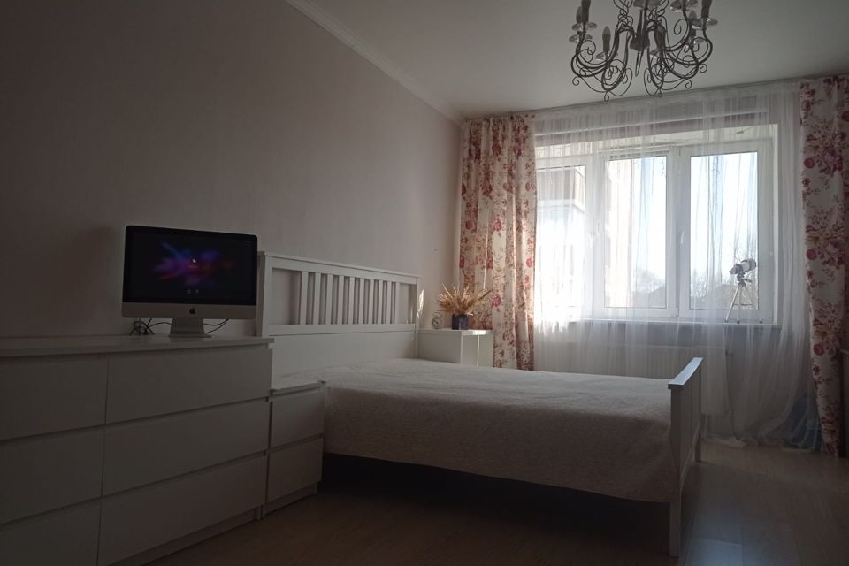 Продаётся 1-комнатная квартира, 52.8 м²
