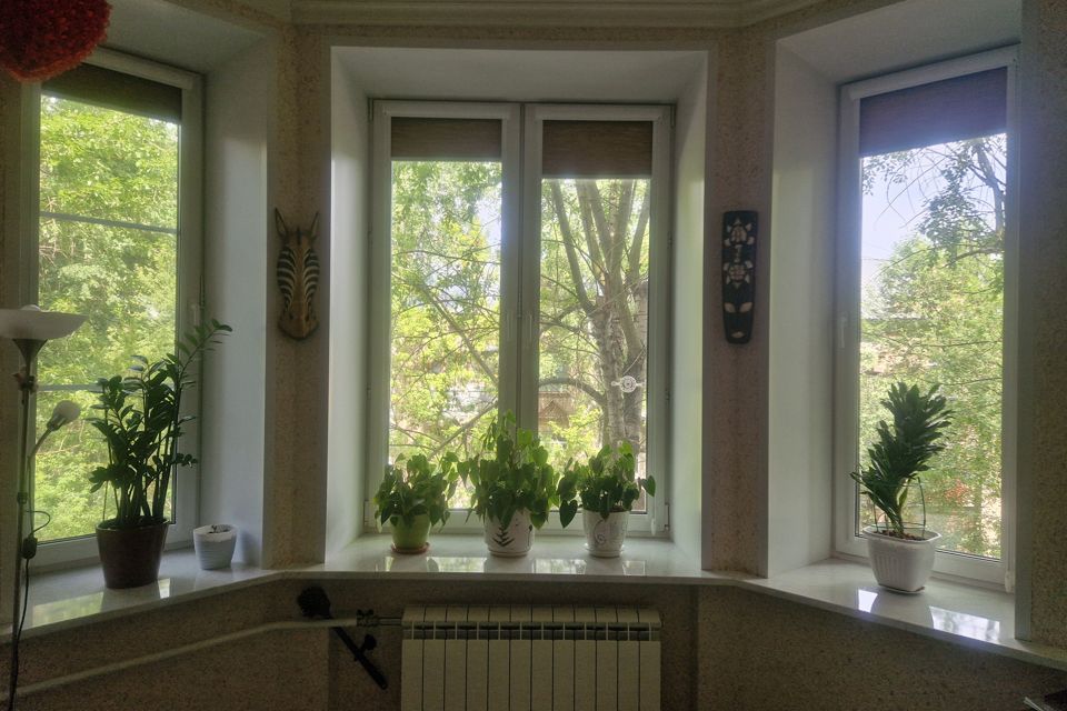 Продаётся 4-комнатная квартира, 109.4 м²