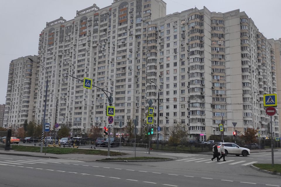 Продаётся 4-комнатная квартира, 104.3 м²