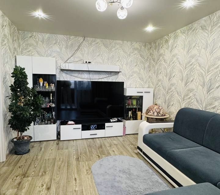 Продаётся 2-комнатная квартира, 47.6 м²
