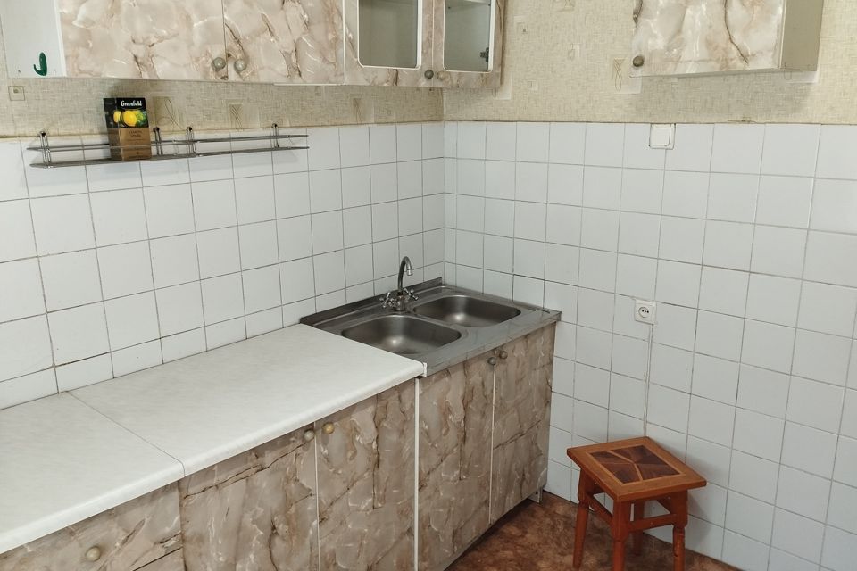 Продаётся 4-комнатная квартира, 98 м²