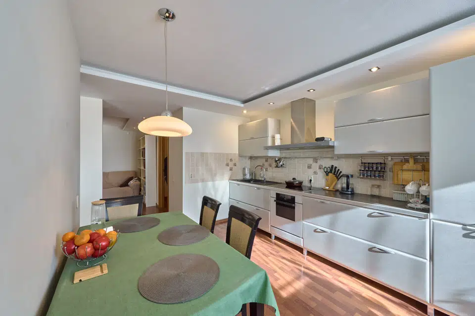 Продаётся 5-комнатная квартира, 151 м²