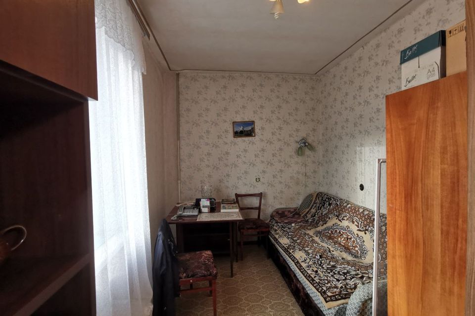 Продаётся 4-комнатная квартира, 63 м²