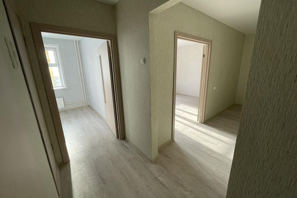 Продаётся 1-комнатная квартира, 42 м²