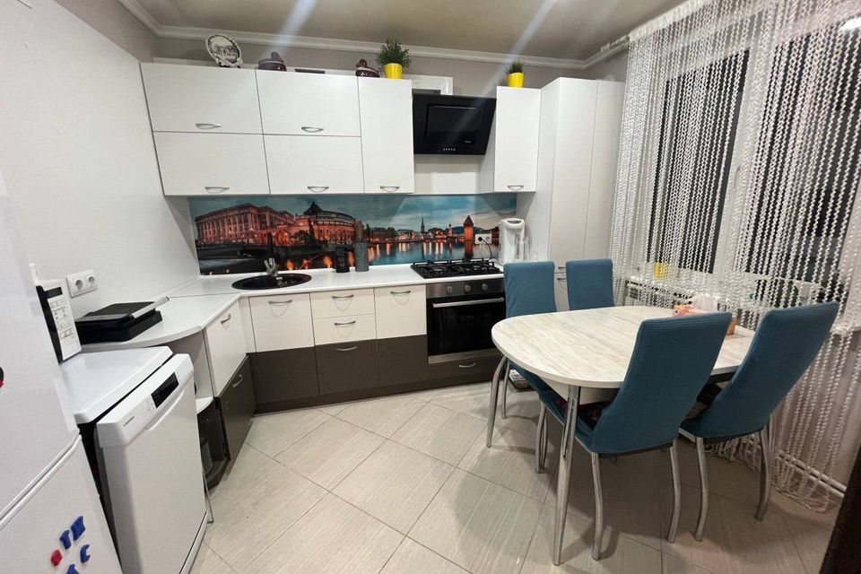 Продаётся 3-комнатная квартира, 88 м²