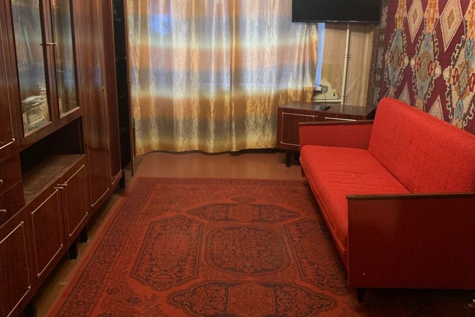 Продаётся 3-комнатная квартира, 52.3 м²
