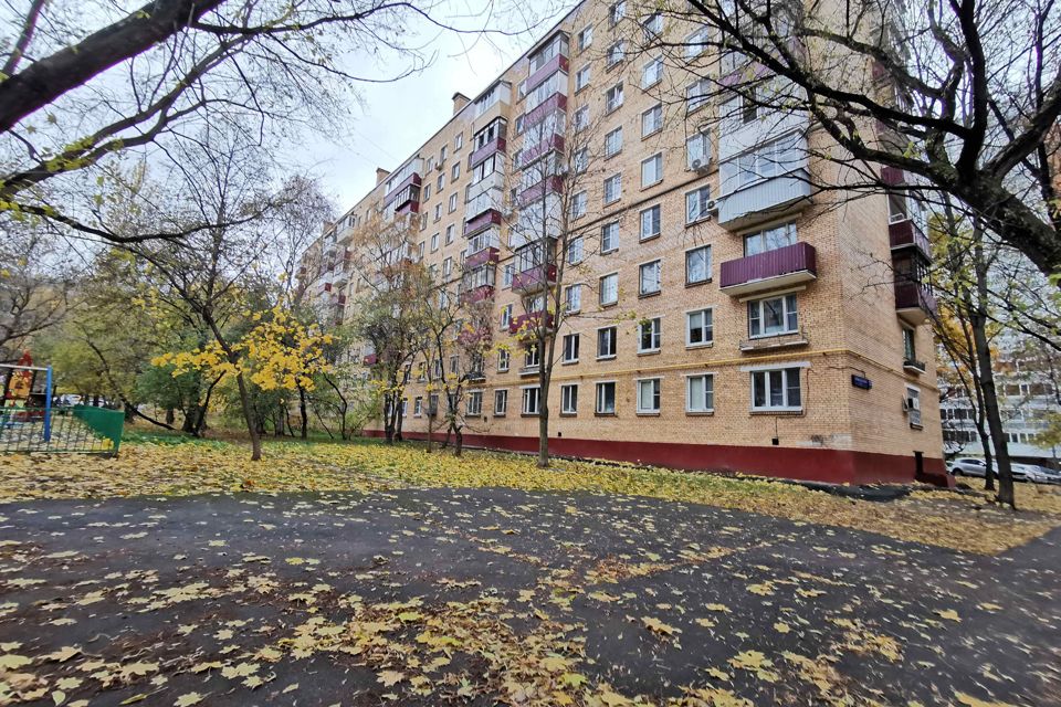 Продаётся 3-комнатная квартира, 55.8 м²