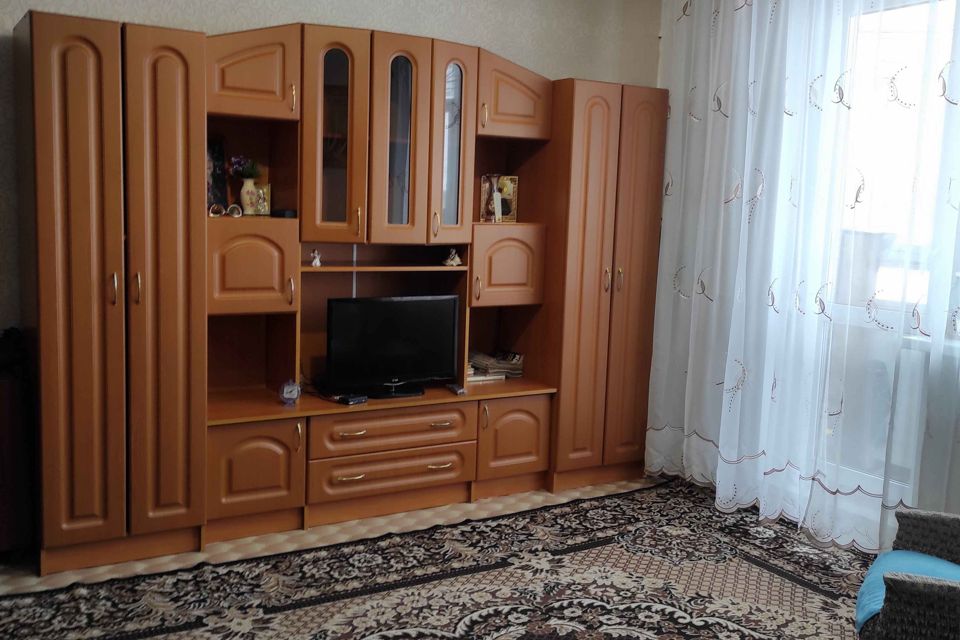 Продаётся 1-комнатная квартира, 38.3 м²