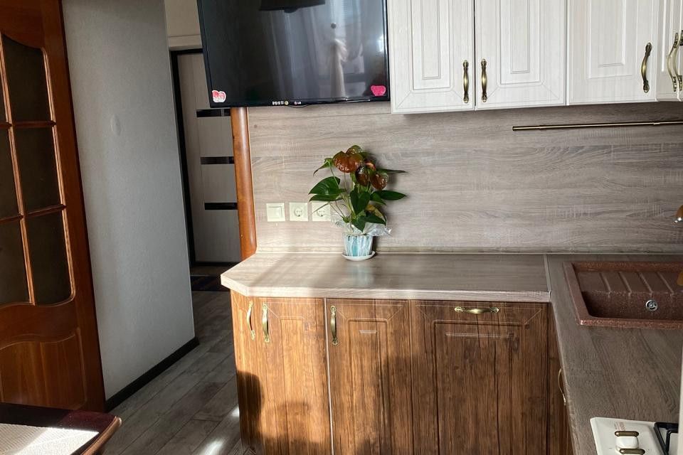 Продаётся 2-комнатная квартира, 52.7 м²