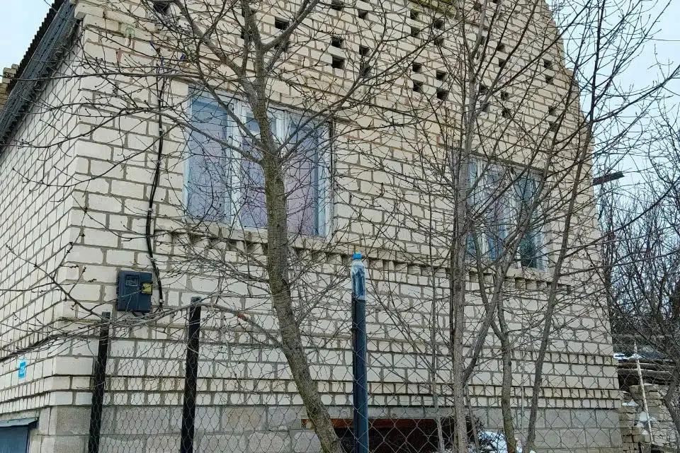 Продаётся 2-этажный дом, 250 м²