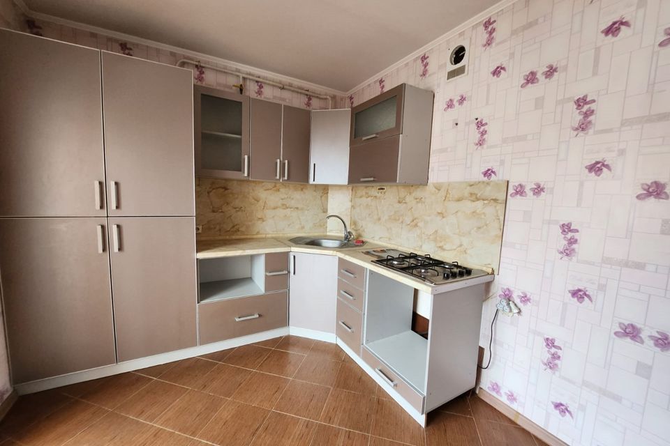 Продаётся 1-комнатная квартира, 52 м²