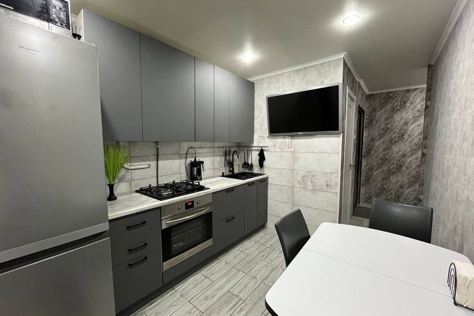 Продаётся 3-комнатная квартира, 65.8 м²