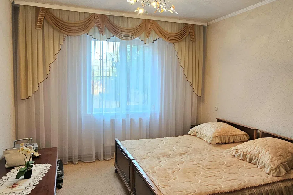 Продаётся 2-комнатная квартира, 57 м²