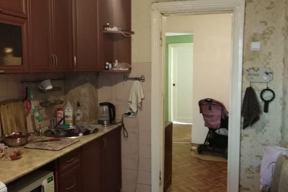Продаётся 4-комнатная квартира, 82 м²