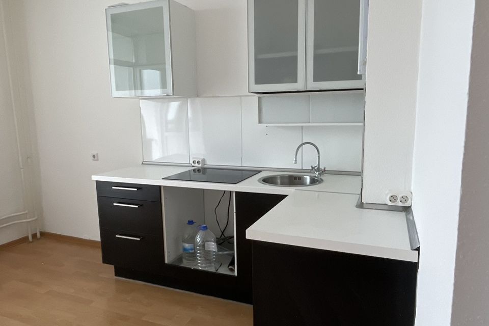 Продаётся 1-комнатная квартира, 42.9 м²