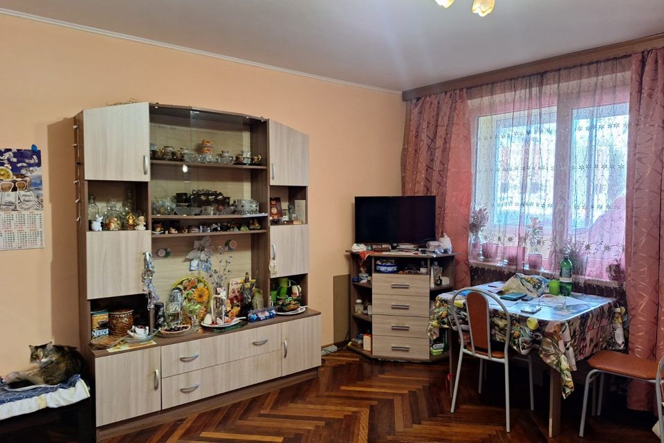 Продаётся 4-комнатная квартира, 75.4 м²