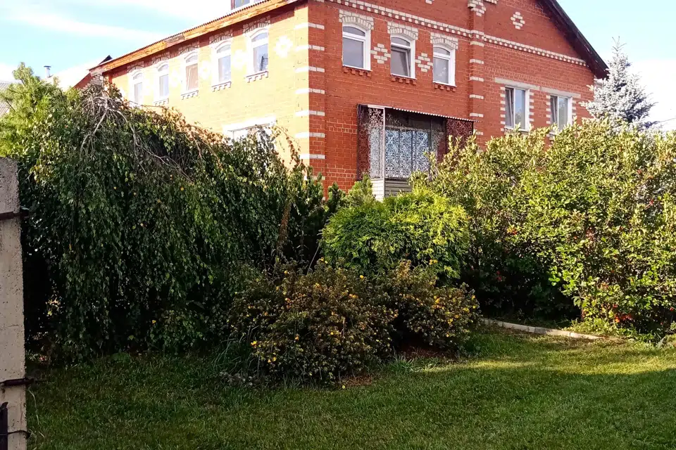 Продаётся 2-этажный дом, 341 м²