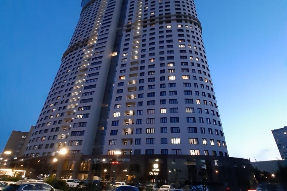 Продаётся 2-комнатная квартира, 65.2 м²