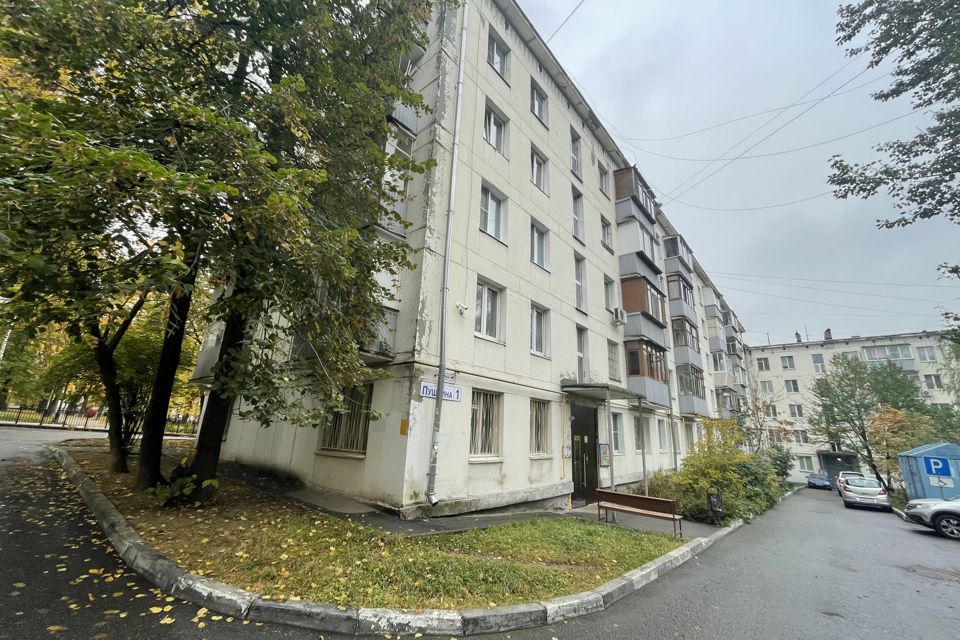 Продаётся 3-комнатная квартира, 57.9 м²
