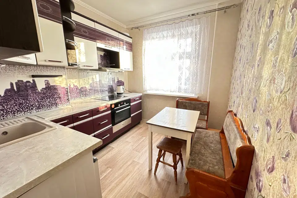 Продаётся 4-комнатная квартира, 82.2 м²