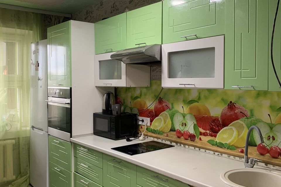 Продаётся 3-комнатная квартира, 58.3 м²