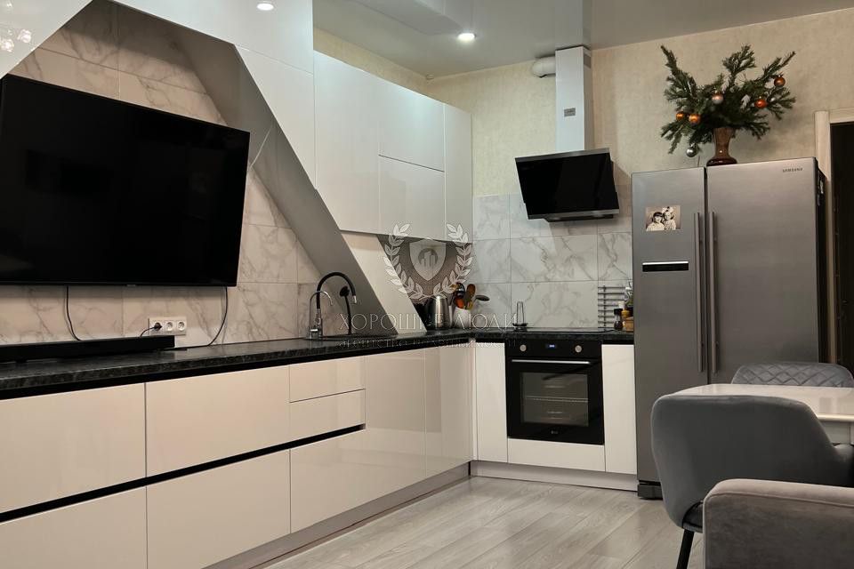 Продаётся 2-комнатная квартира, 83.1 м²