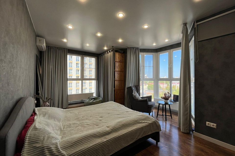 Продаётся 1-комнатная квартира, 42 м²